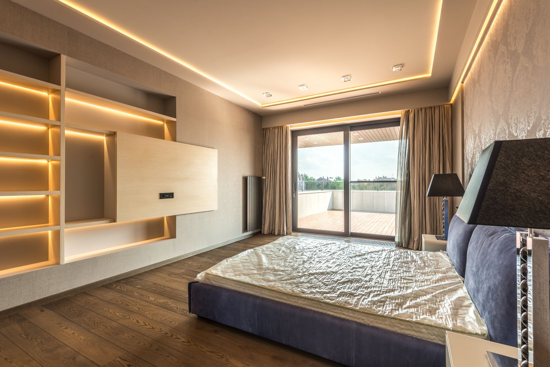Villa Solane bedroom with lake view and warm lighting